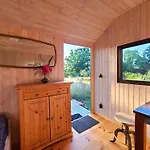 Campsite Bauwagen, Tiny House In Warnitz Am Oberuckersee Melzow