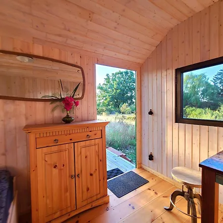 Camping Bauwagen, Tiny House In Warnitz Am Oberuckersee Melzow